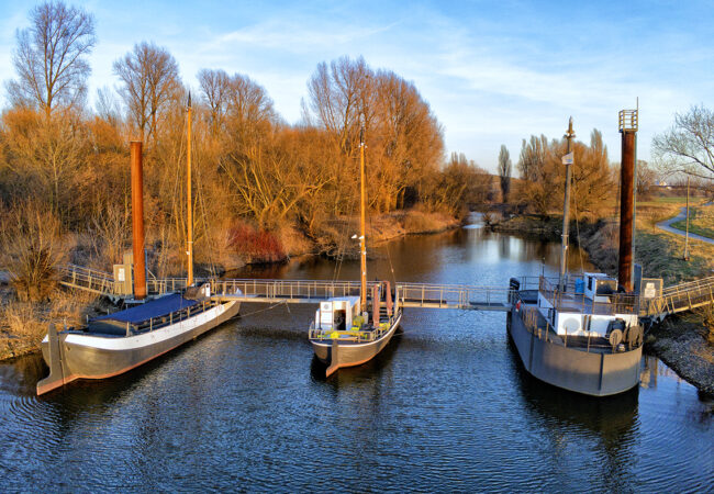SCHIFFSBRÜCKE WUPPERMÜNDUNG