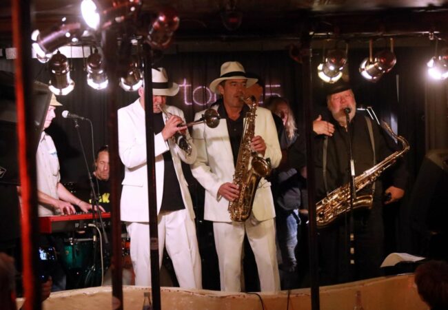 Topos, City Leverkusen