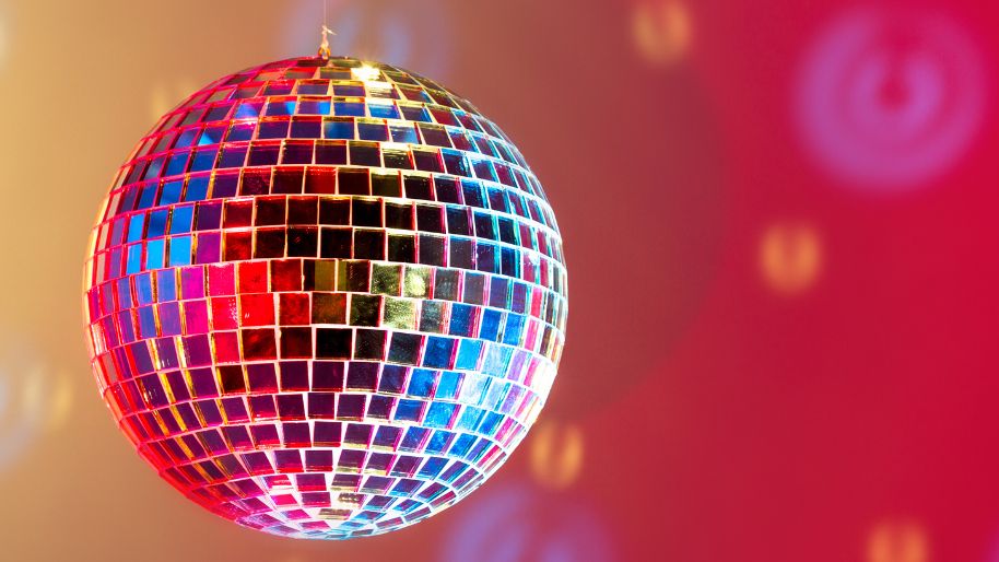 Frühlings Ü-30 Party. Tanz in den Mai.