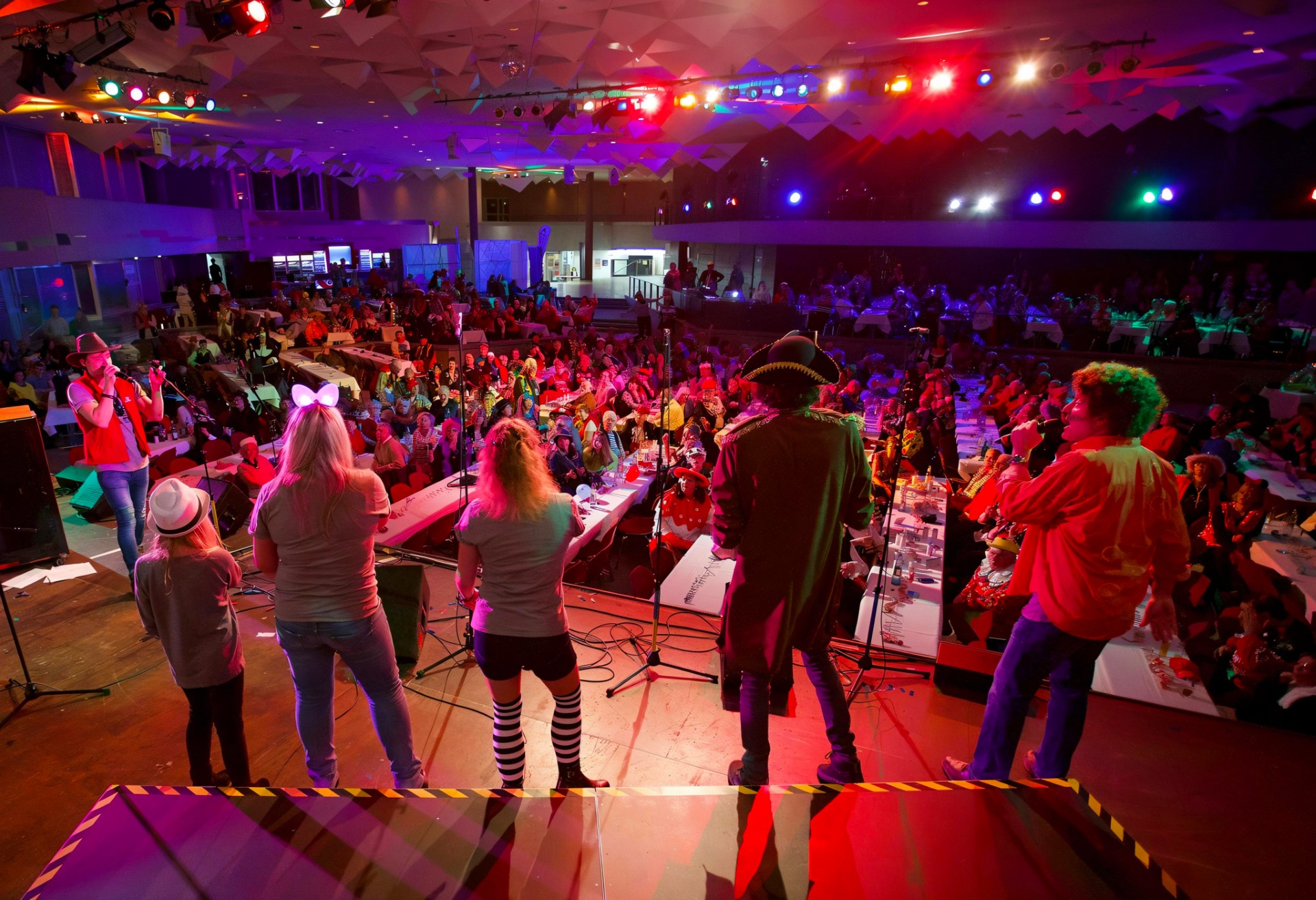 Leverkusen singt 2027!