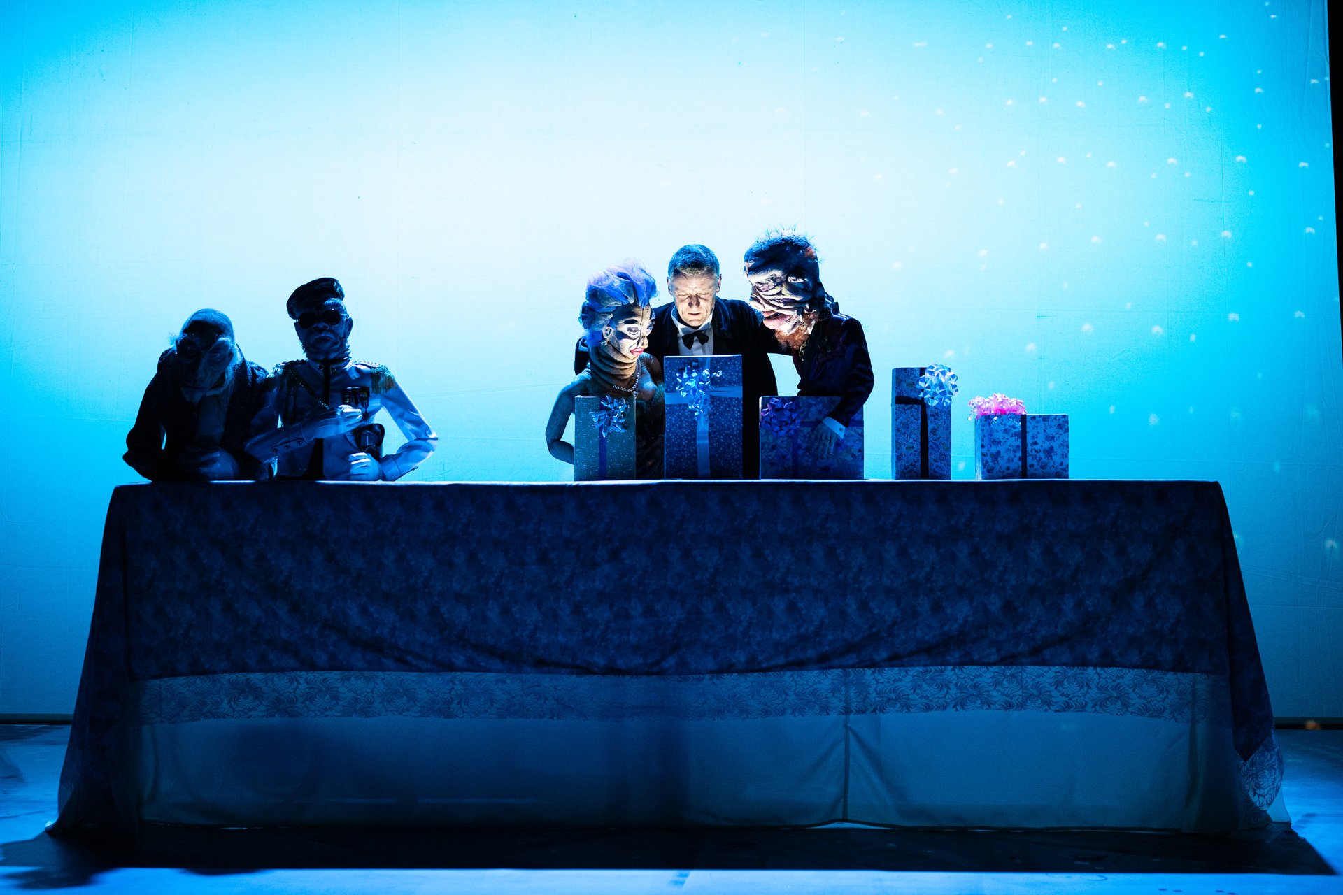 Dr. Fischer aus Genf oder Die Bomben-Party