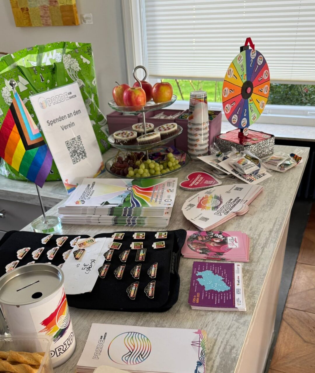 ComeTogether – Queere Netzwerkrunde